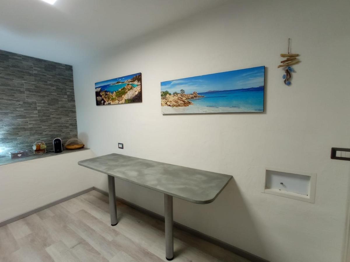 Villaggio Est Affittacamere San Teodoro  Buitenkant foto