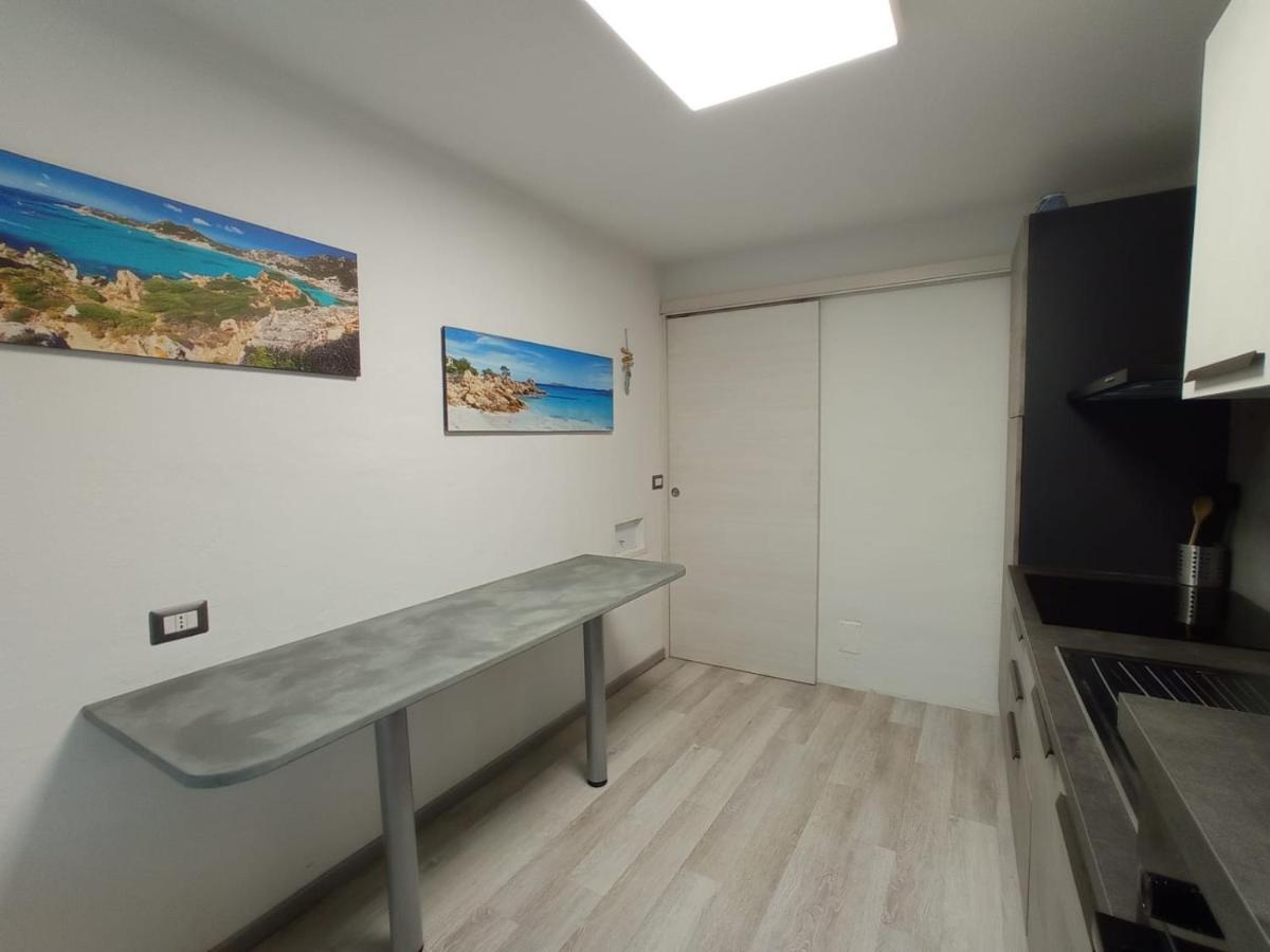 Villaggio Est Affittacamere San Teodoro  Buitenkant foto