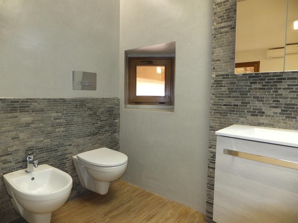 Villaggio Est Affittacamere San Teodoro  Buitenkant foto