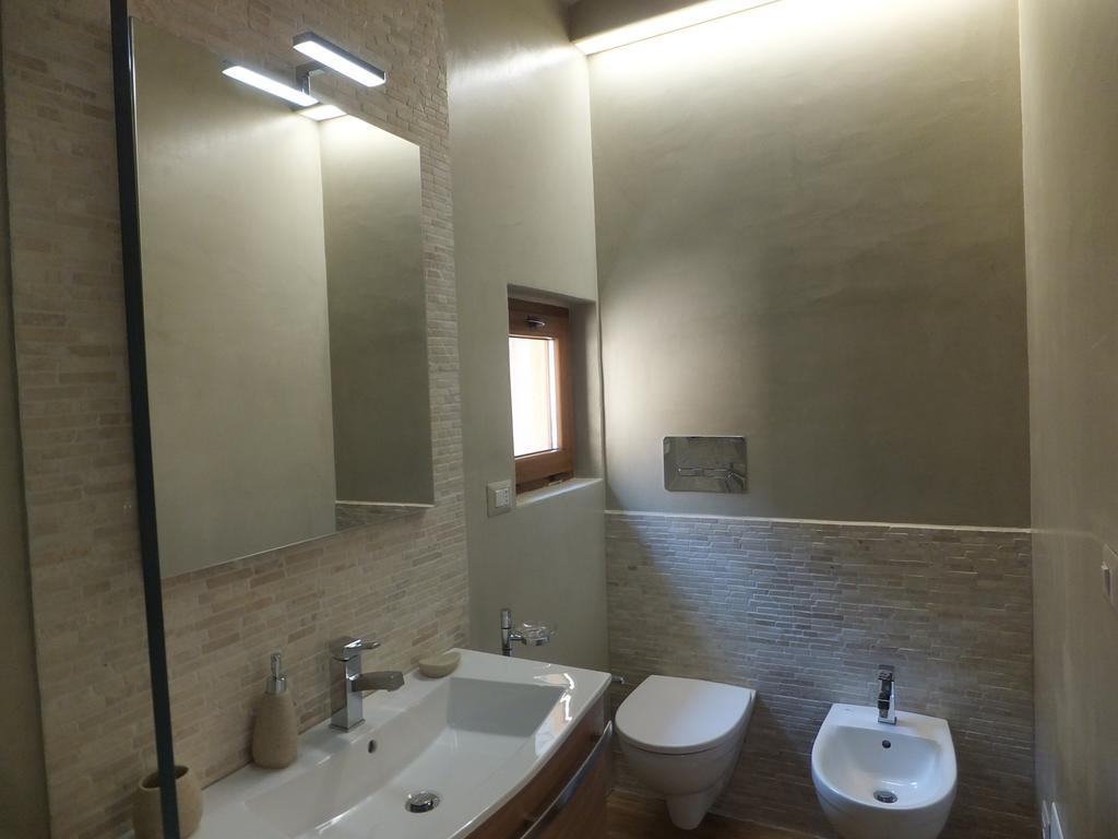 Villaggio Est Affittacamere San Teodoro  Buitenkant foto