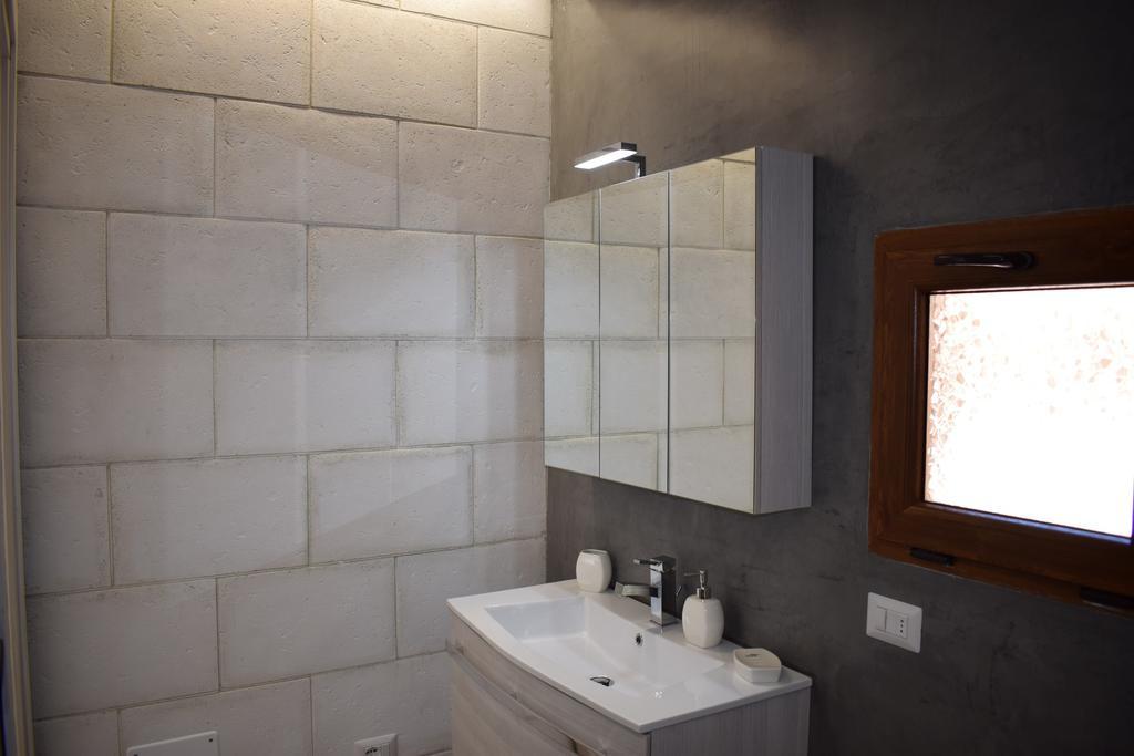 Villaggio Est Affittacamere San Teodoro  Buitenkant foto