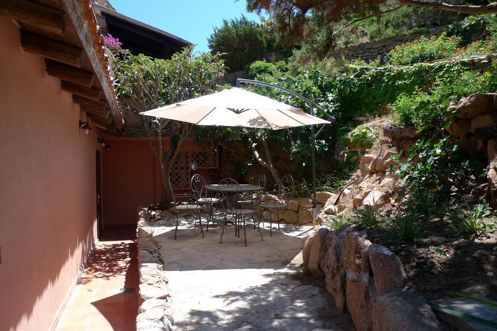 Villaggio Est Affittacamere San Teodoro  Buitenkant foto