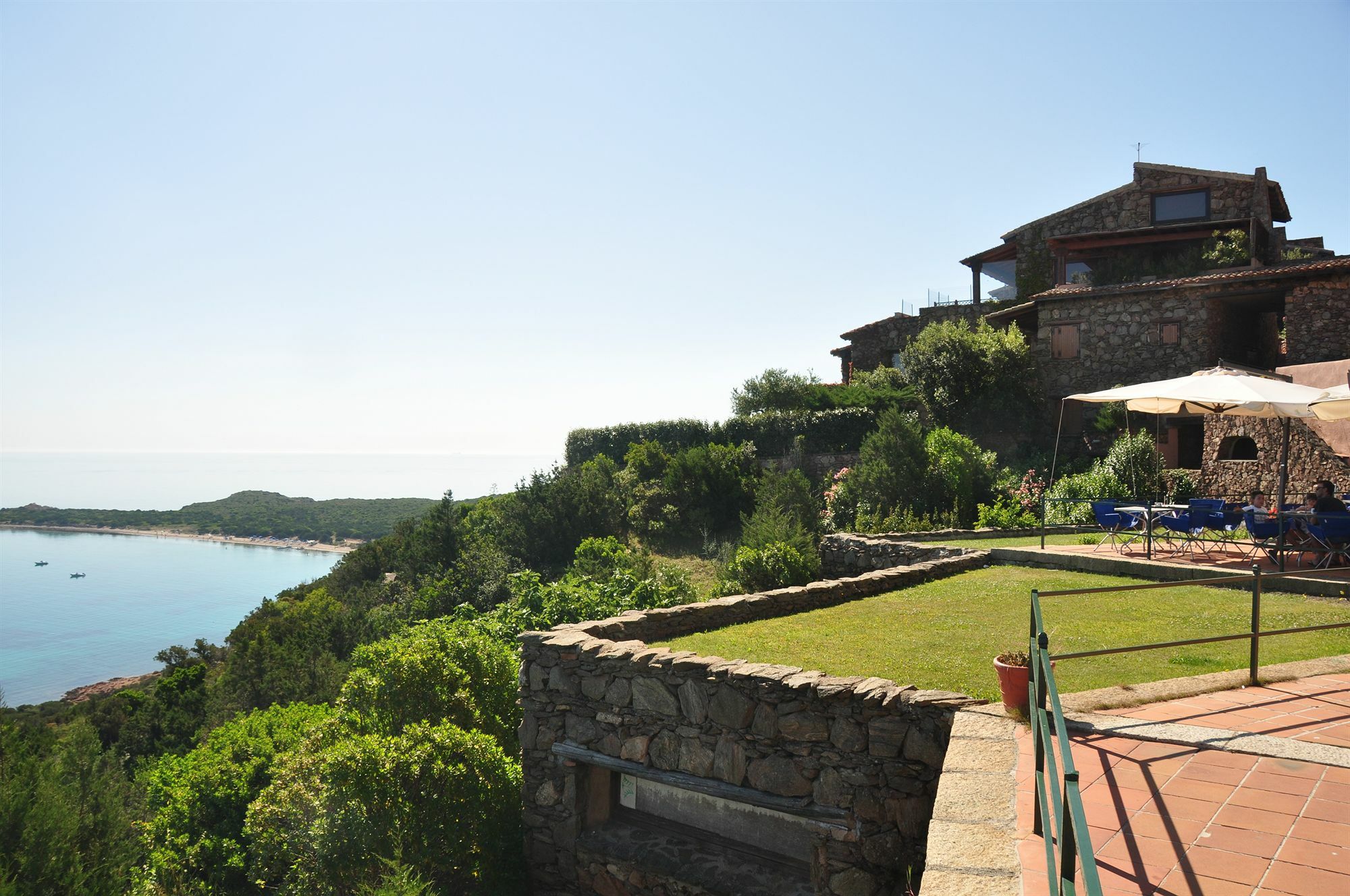 Villaggio Est Affittacamere San Teodoro  Buitenkant foto